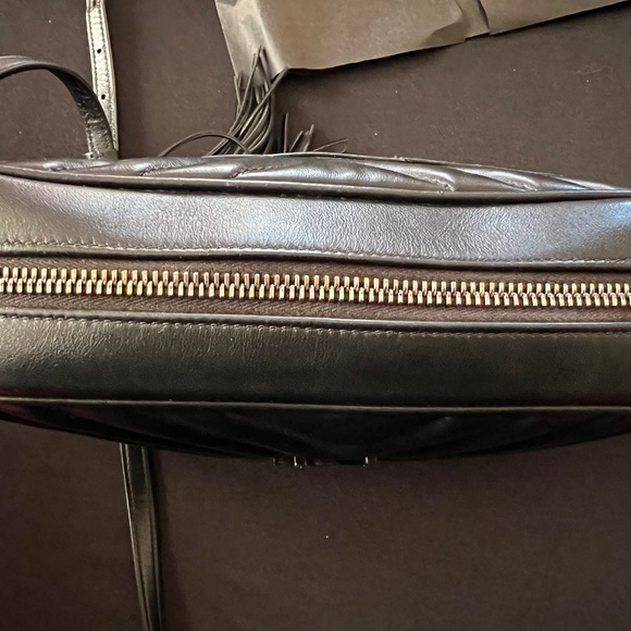 YSL All Black Lou Camera Bag - Like New with back pocket - Picture 6 of 16